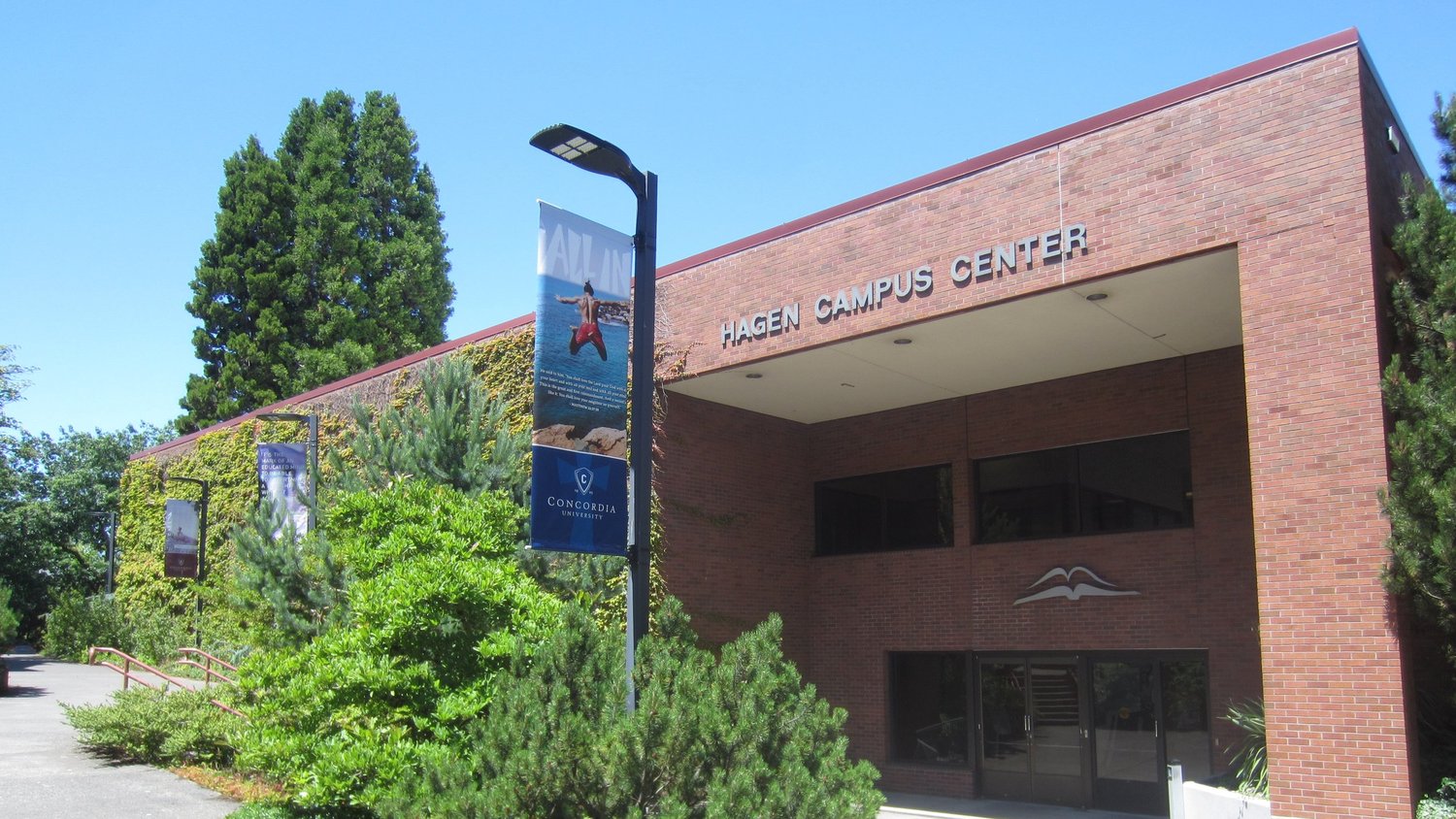 Univ Of Oregon To Buy Defunct Lutheran School Campus For 60 Million