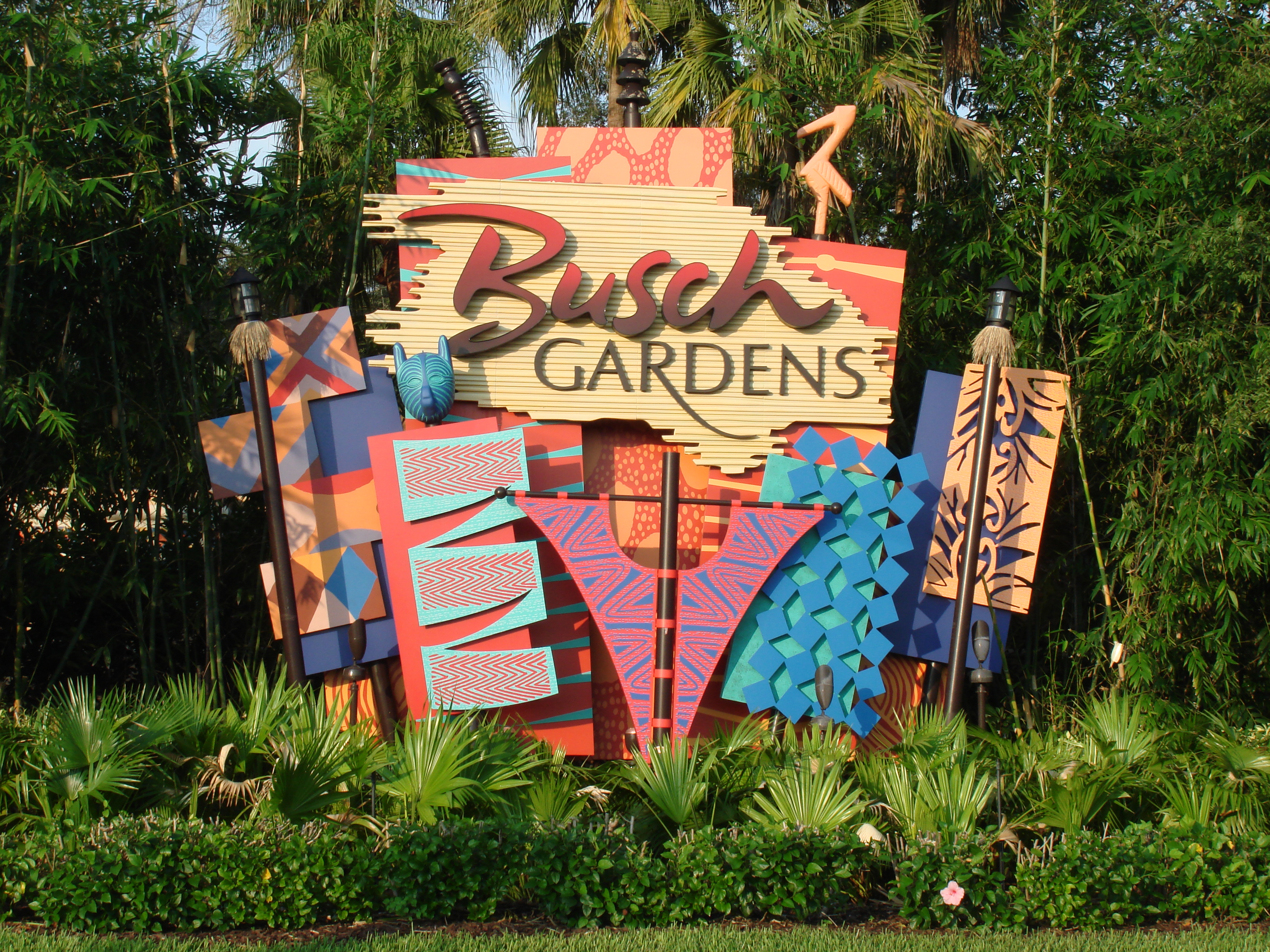 Williamsburg Busch Gardens: Courtyard Travel Plans